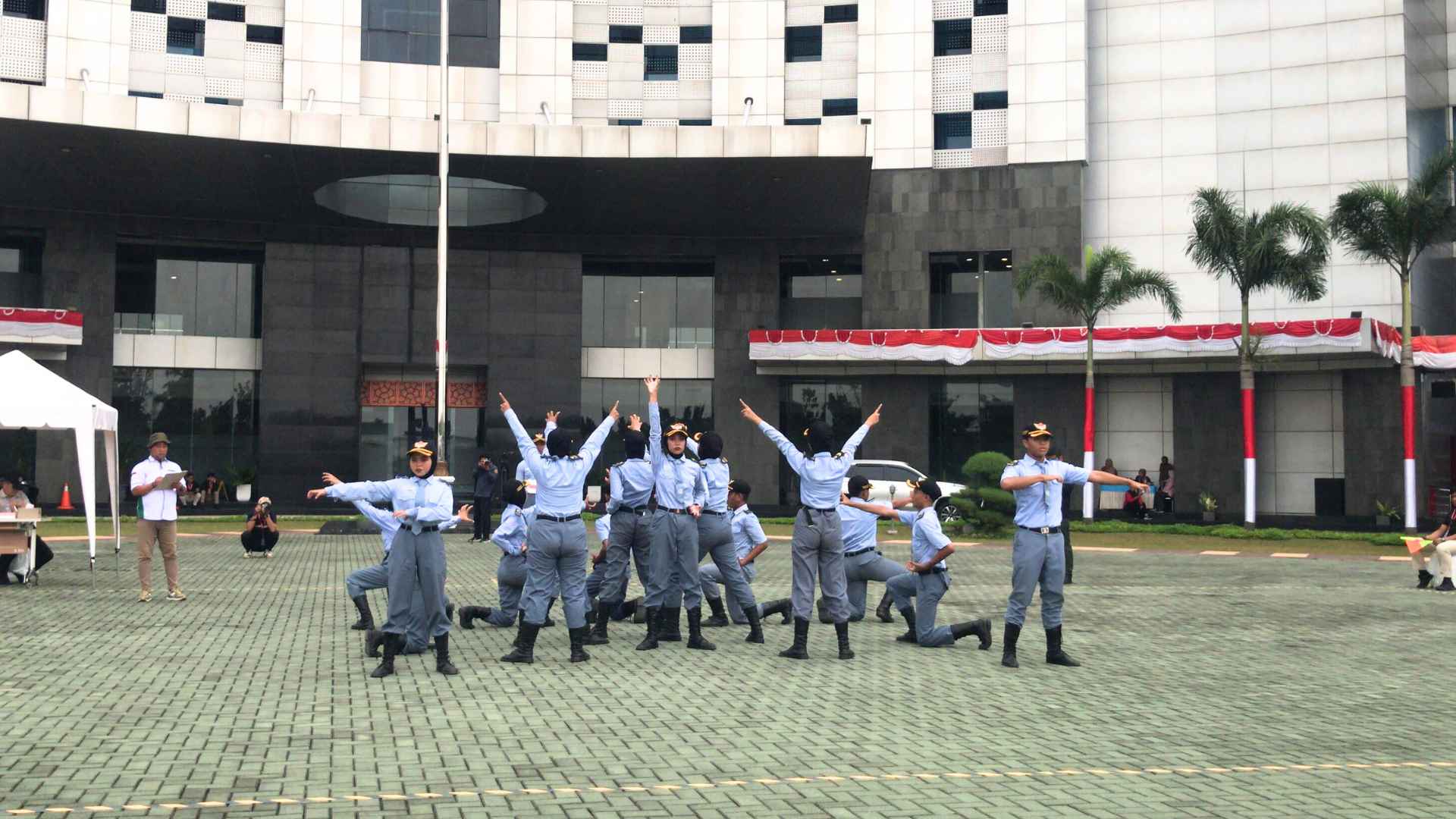 Tim Paskibra Menuju Kesuksesan di BSSN dalam LKBB PERISAI