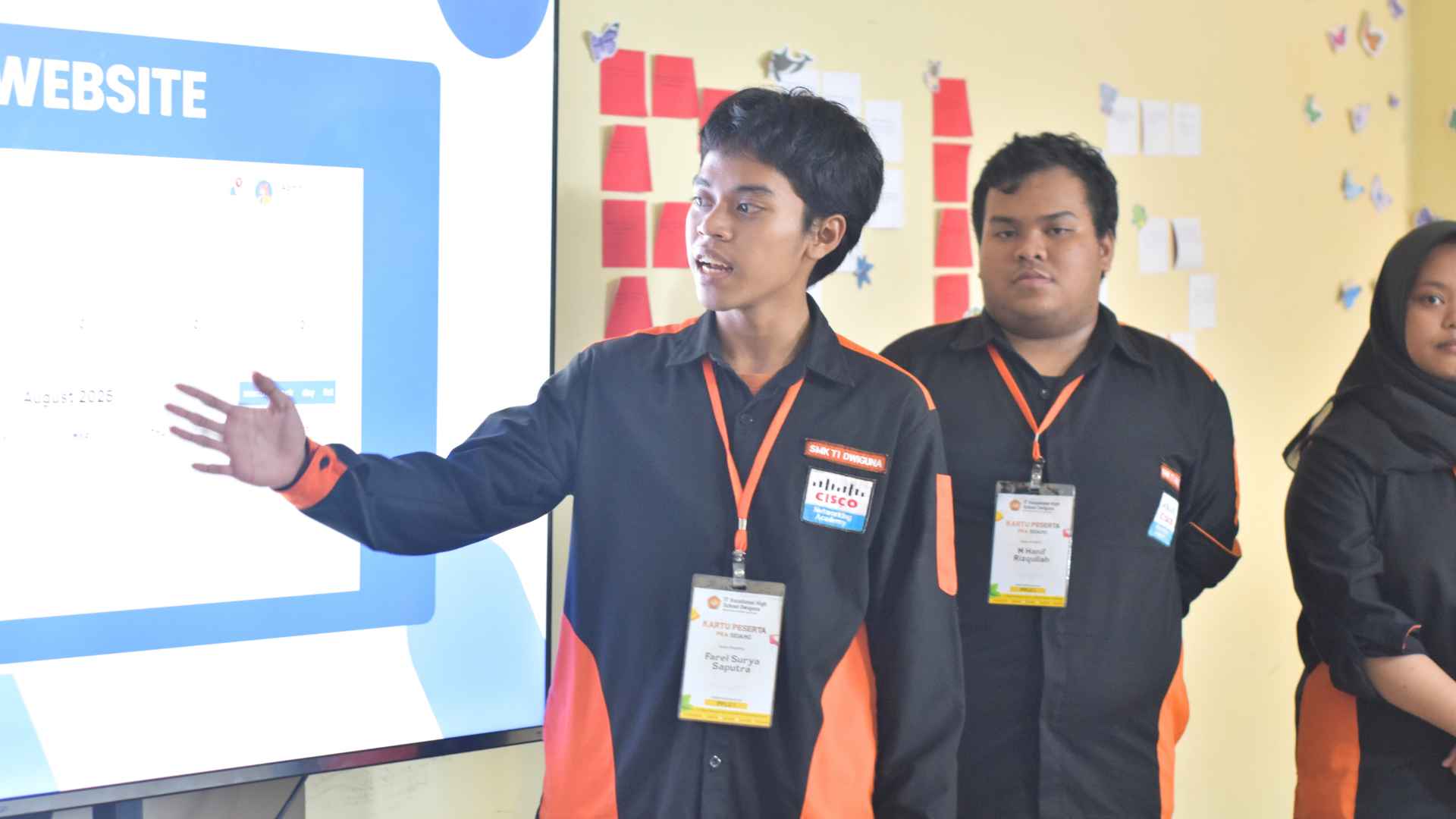 Mengasah Kompetensi: Pra-Sidang PKL di SMK TI Dwiguna