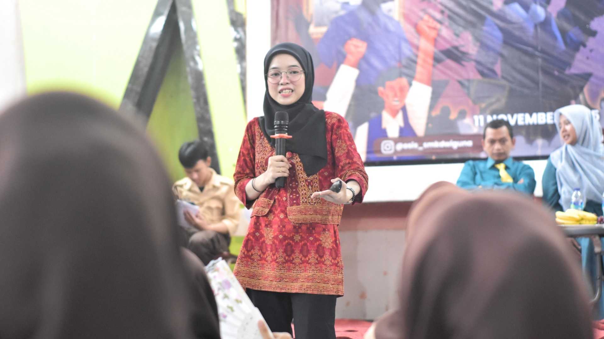 Lawan Burnout: SMK TI Dwiguna Gelar Seminar Kesehatan Mental